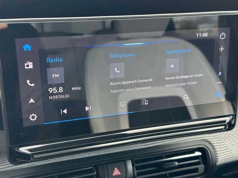 Photo de la voiture CITROEN C3 Turbo 100 ch BVM6 Max