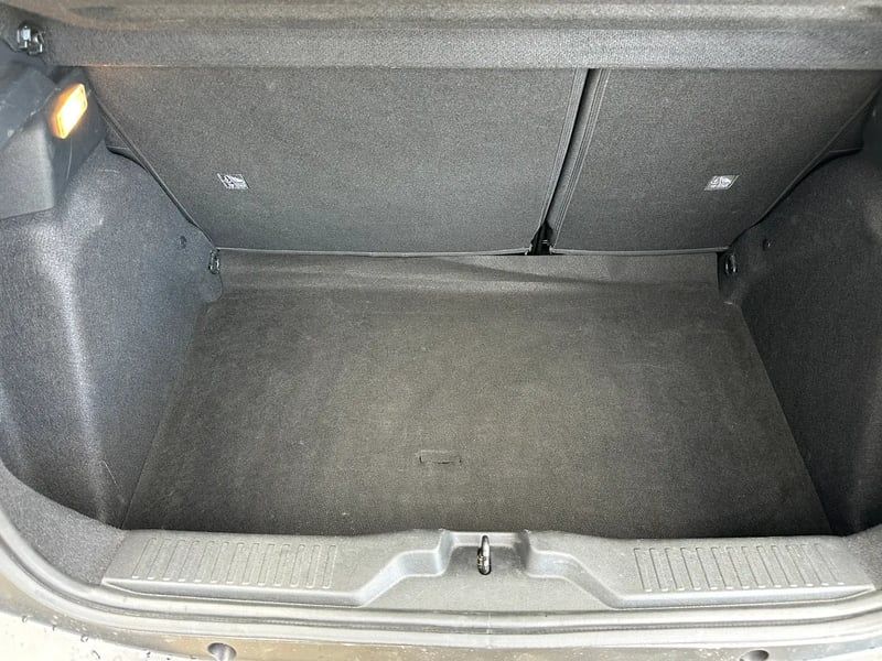 Photo de la voiture CITROEN C3 Turbo 100 ch BVM6 Max