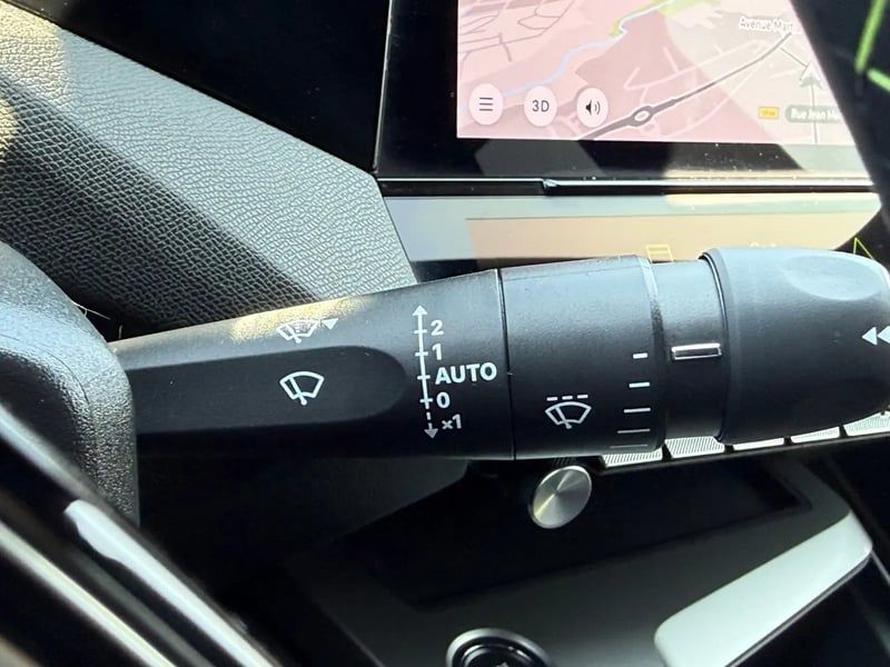 Photo de la voiture PEUGEOT 408 Hybrid 145 e-DCS6 GT