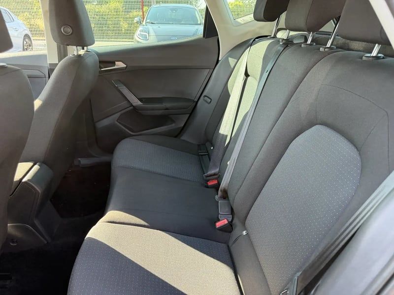 Photo de la voiture SEAT ARONA 1.0 TSI 115 ch Start/Stop DSG7 Business