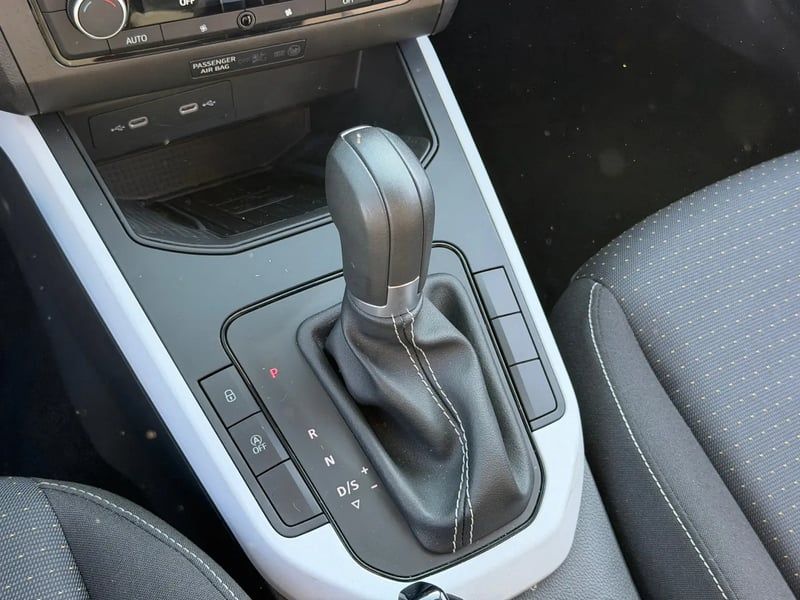 Photo de la voiture SEAT ARONA 1.0 TSI 115 ch Start/Stop DSG7 Business