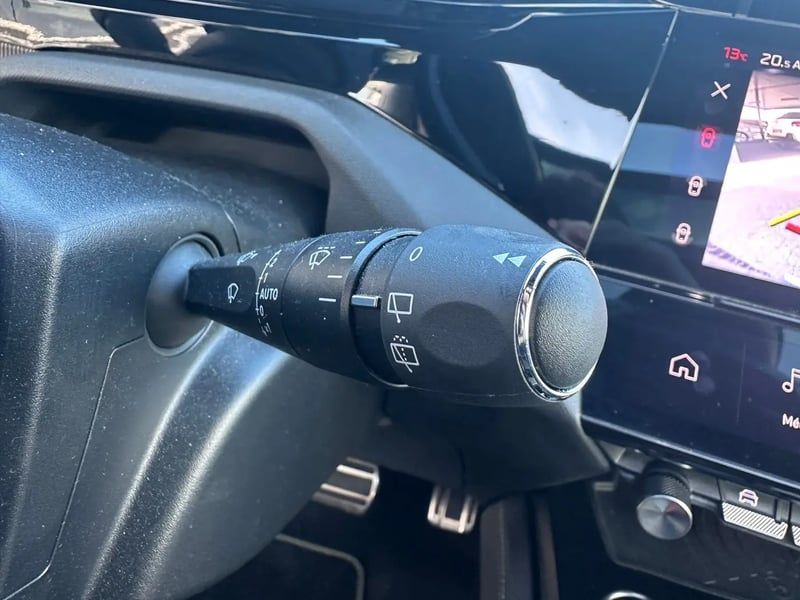 Photo de la voiture PEUGEOT 308 PureTech 130ch S&S EAT8 GT