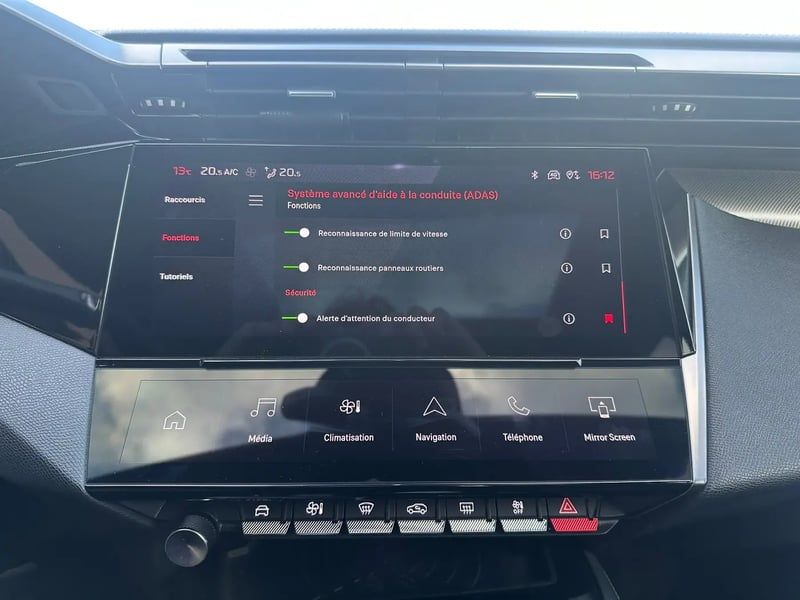 Photo de la voiture PEUGEOT 308 PureTech 130ch S&S EAT8 GT