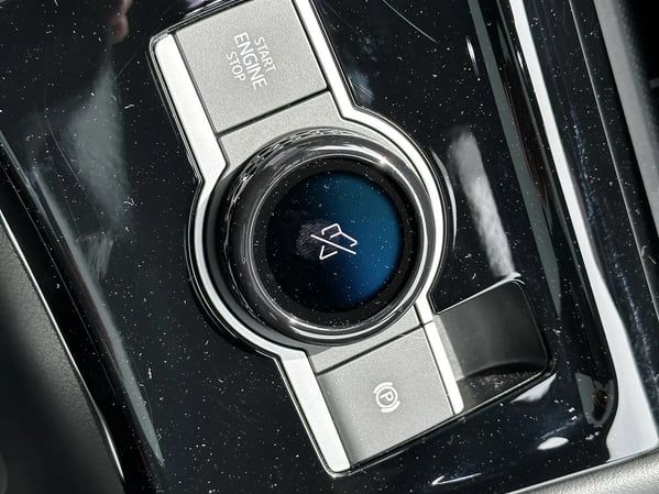 Photo de la voiture VOLKSWAGEN TIGUAN 2.0 TDI 150ch DSG7 R-Line