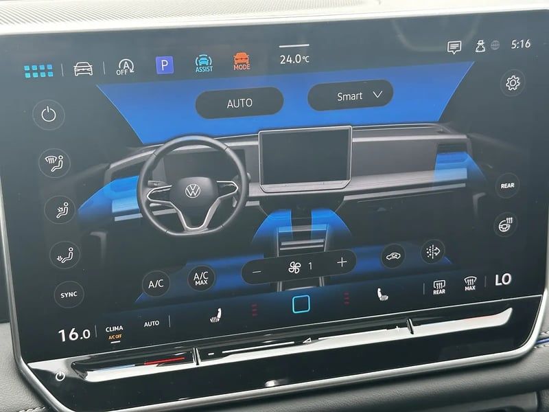 Photo de la voiture VOLKSWAGEN TIGUAN 2.0 TDI 150ch DSG7 R-Line