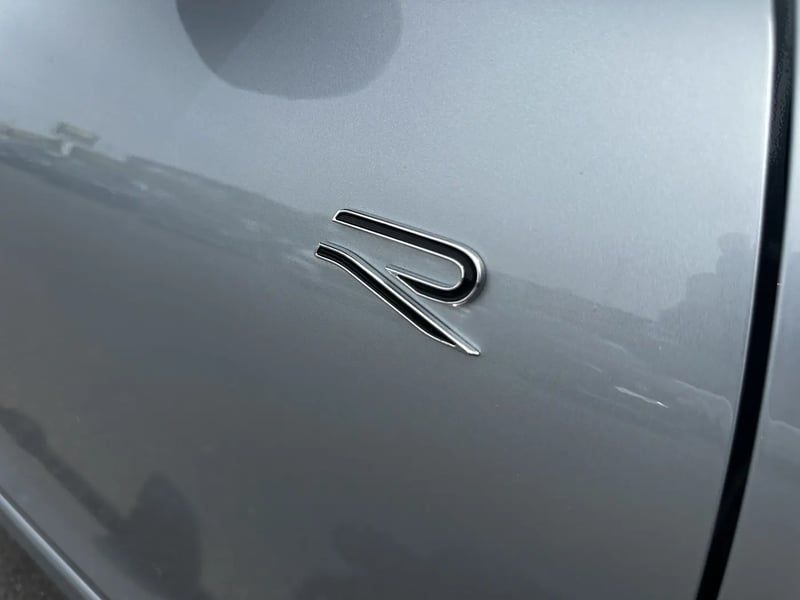 Photo de la voiture VOLKSWAGEN TIGUAN 2.0 TDI 150ch DSG7 R-Line