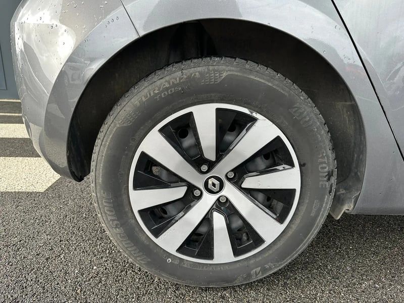 Photo de la voiture RENAULT CLIO V TCe 90 Equilibre