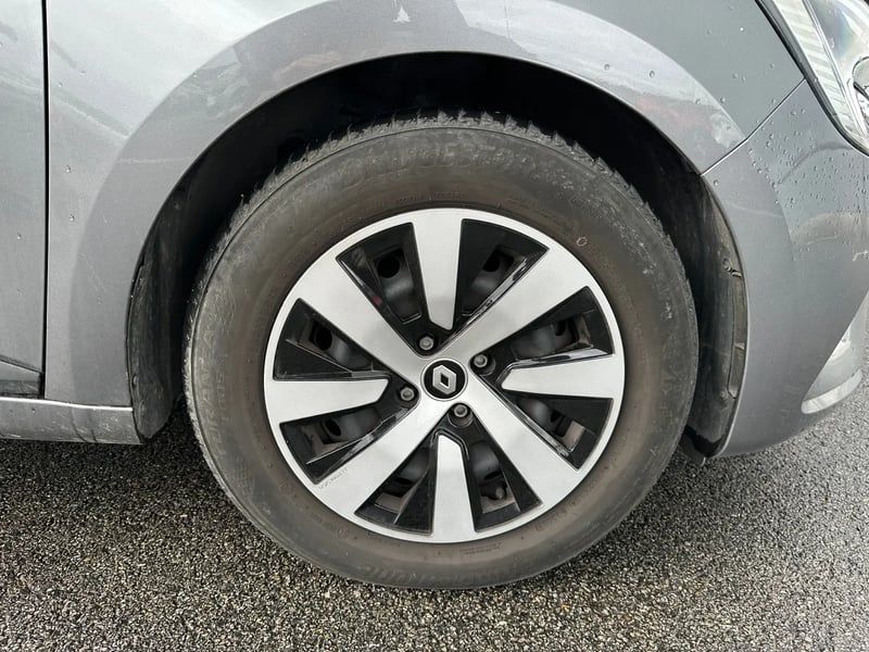 Photo de la voiture RENAULT CLIO V TCe 90 Equilibre