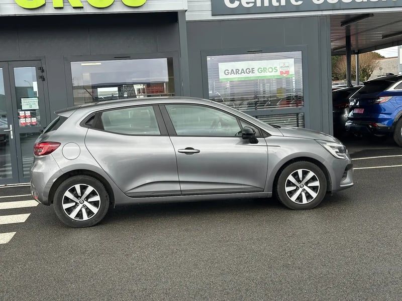 Photo de la voiture RENAULT CLIO V TCe 90 Equilibre