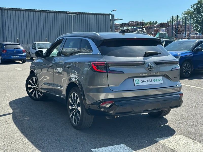 Photo de la voiture RENAULT AUSTRAL E-Tech full hybrid 200 GSR2 Techno