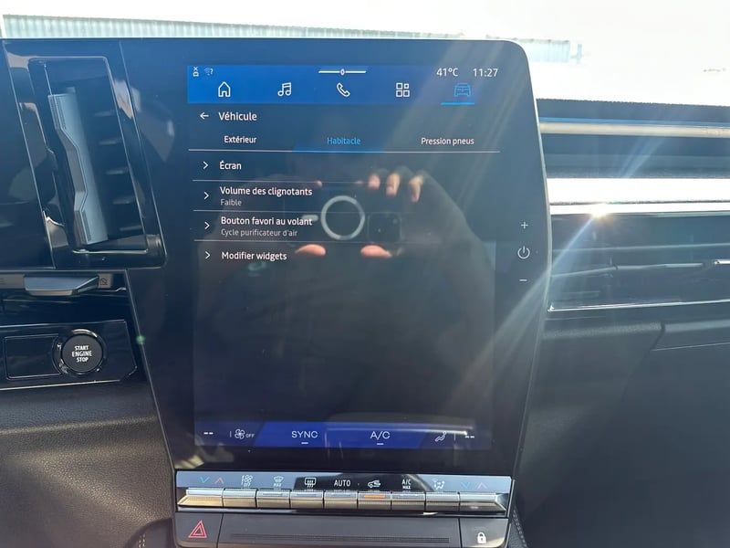 Photo de la voiture RENAULT AUSTRAL E-Tech full hybrid 200 GSR2 Techno
