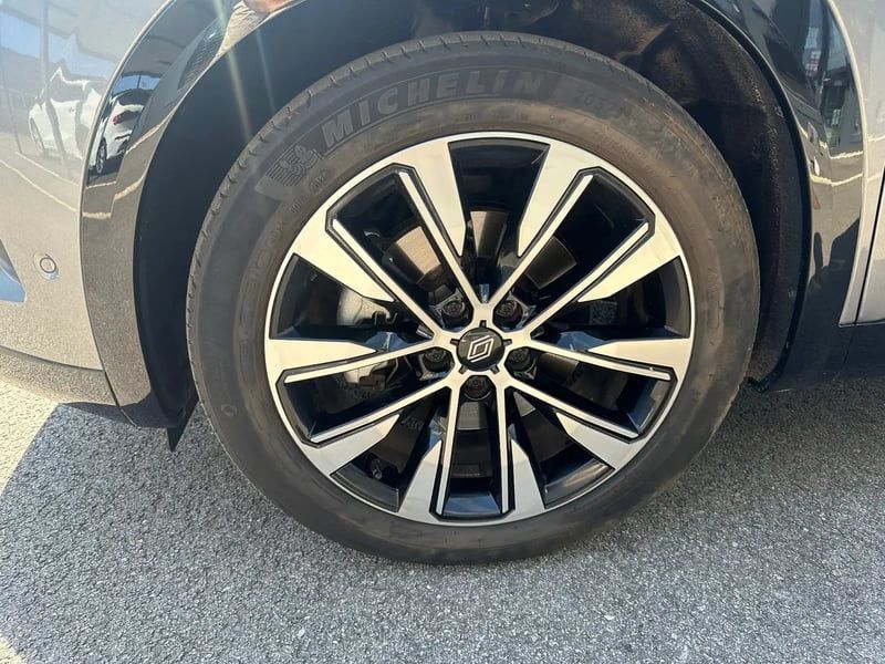 Photo de la voiture RENAULT AUSTRAL E-Tech full hybrid 200 GSR2 Techno