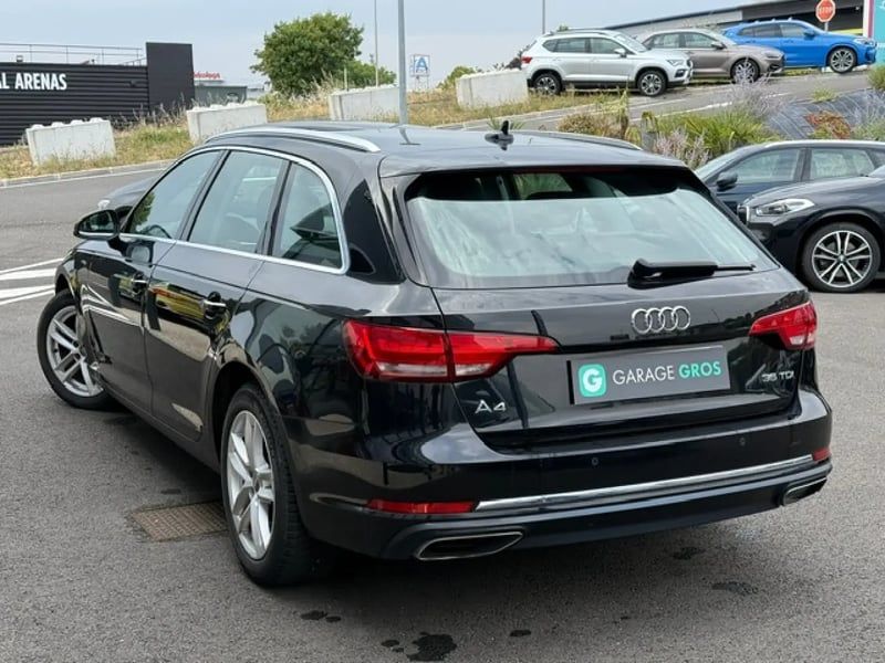 Photo de la voiture AUDI A4 AVANT 35 TDI 150 S tronic 7 Design