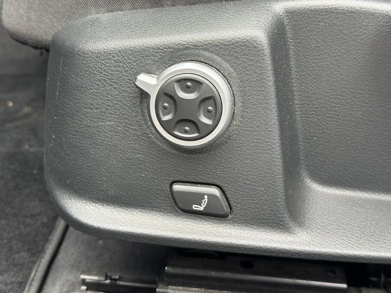 Photo de la voiture AUDI A4 AVANT 35 TDI 150 S tronic 7 Design