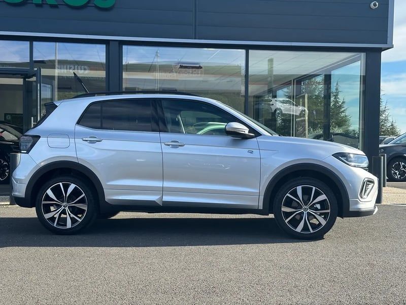 Photo de la voiture VOLKSWAGEN T-CROSS 1.0 TSI 116 Start/Stop DSG7 R-Line Edition