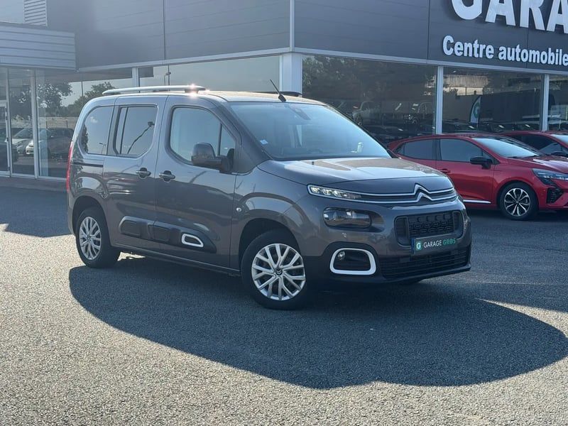 Photo de la voiture CITROEN BERLINGO Taille M BlueHDi 100 BVM Feel