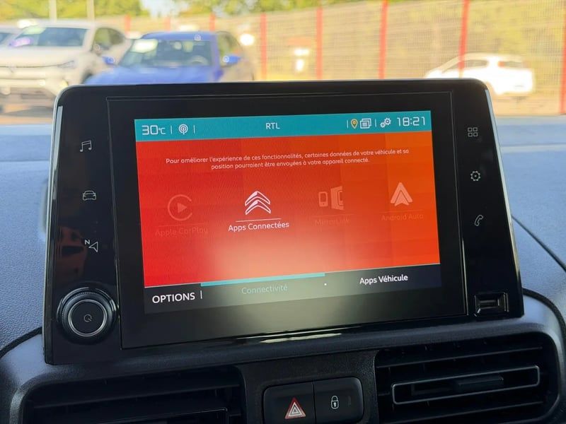 Photo de la voiture CITROEN BERLINGO Taille M BlueHDi 100 BVM Feel