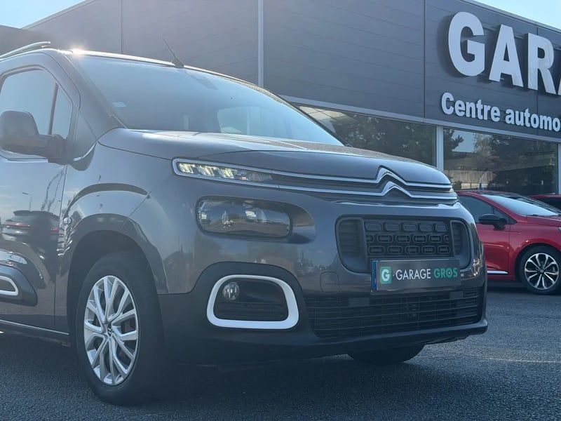 Photo de la voiture CITROEN BERLINGO Taille M BlueHDi 100 BVM Feel