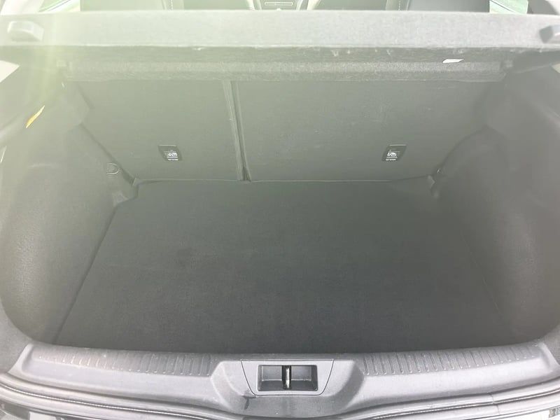 Photo de la voiture RENAULT MEGANE IV BERLINE dCi 165 Energy EDC Intens