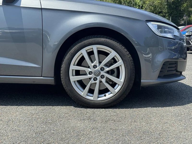 Photo de la voiture AUDI A3 SPORTBACK 35 TDI 150 S tronic 7