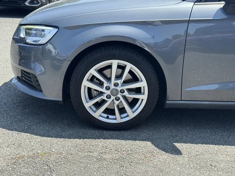 Photo de la voiture AUDI A3 SPORTBACK 35 TDI 150 S tronic 7