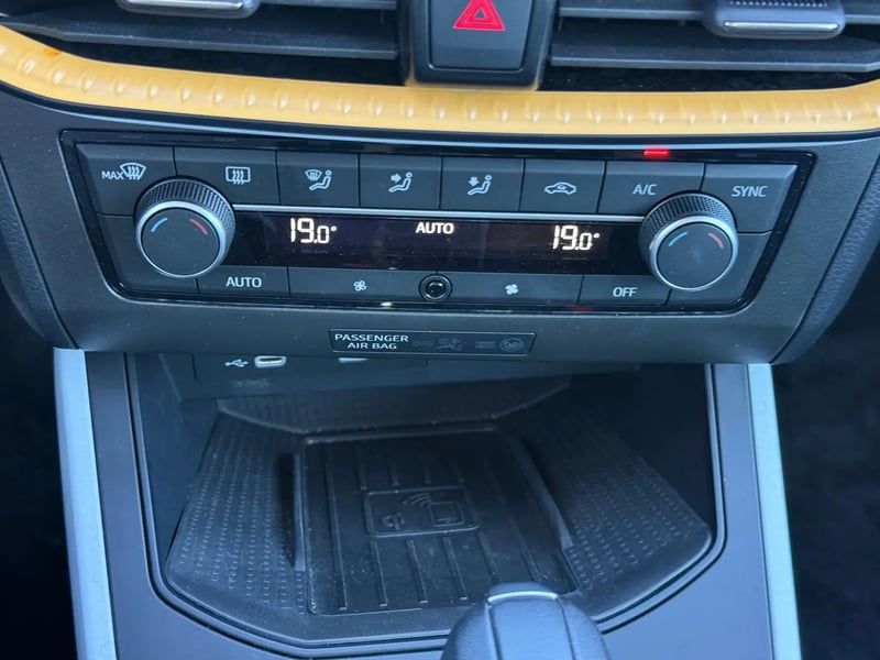 Photo de la voiture SEAT ARONA 1.0 TSI 115 ch Start/Stop DSG7 Business