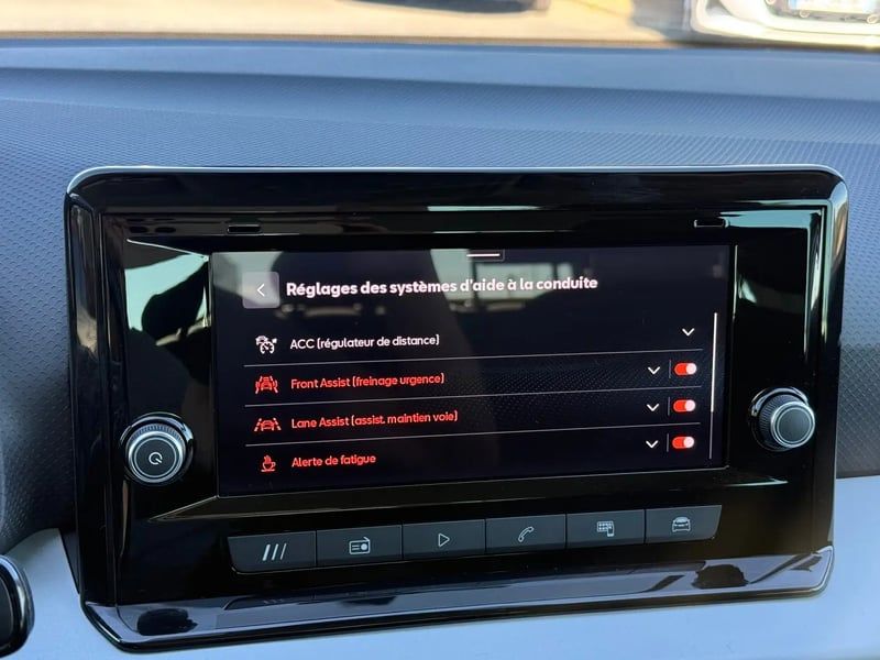 Photo de la voiture SEAT ARONA 1.0 TSI 115 ch Start/Stop DSG7 Business