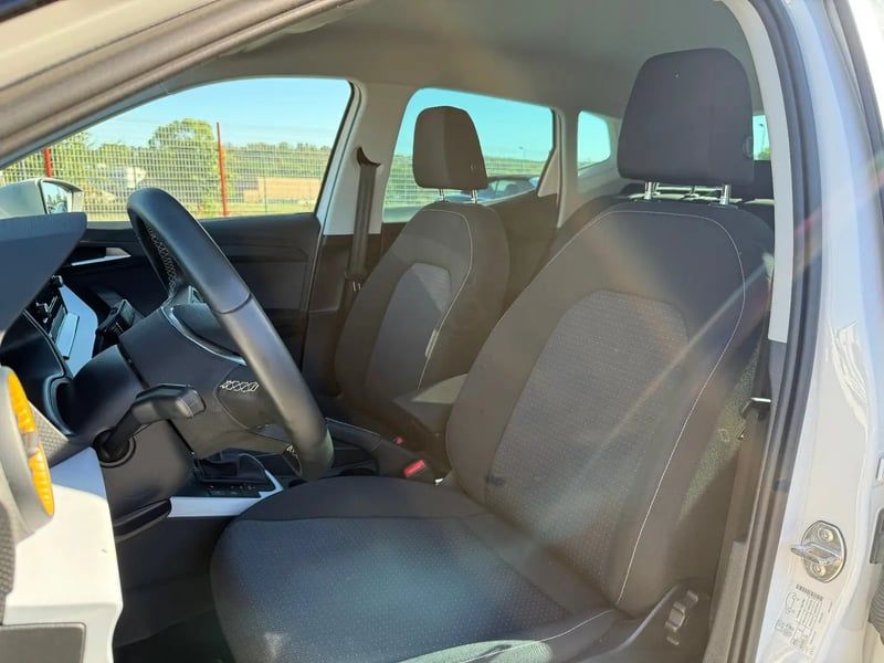 Photo de la voiture SEAT ARONA 1.0 TSI 115 ch Start/Stop DSG7 Business