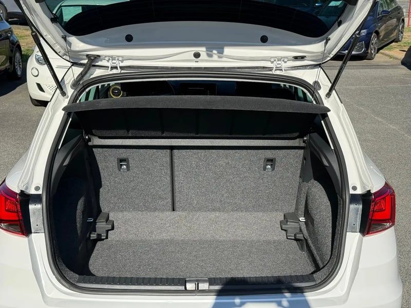 Photo de la voiture SEAT ARONA 1.0 TSI 115 ch Start/Stop DSG7 Business