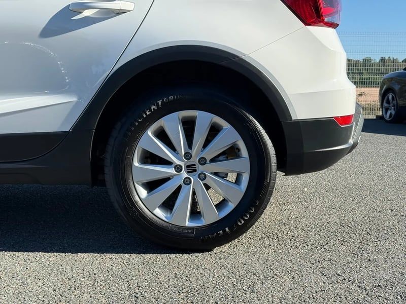 Photo de la voiture SEAT ARONA 1.0 TSI 115 ch Start/Stop DSG7 Business