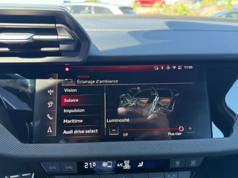 Photo de la voiture AUDI A3 SPORTBACK TFSI e Hybride rechargeable 204 S tronic 6 S line
