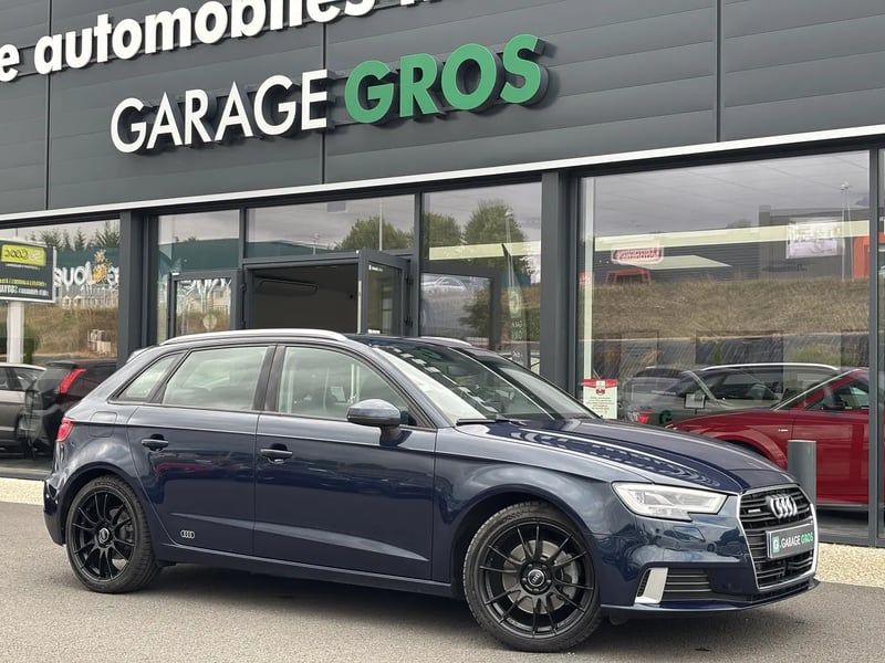 Photo de la voiture AUDI A3 SPORTBACK 40 TDI 184 S tronic 7 Quattro Sport