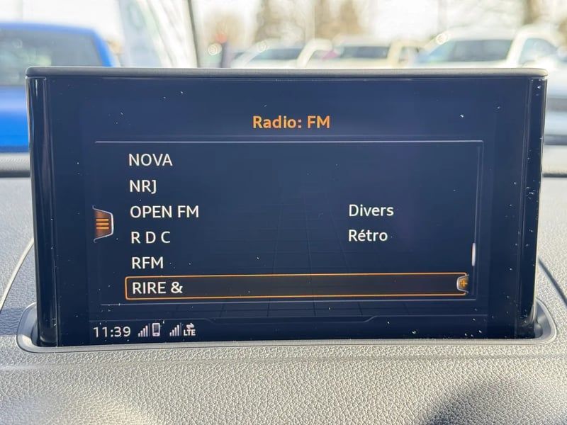 Photo de la voiture AUDI A3 SPORTBACK 40 TDI 184 S tronic 7 Quattro Sport