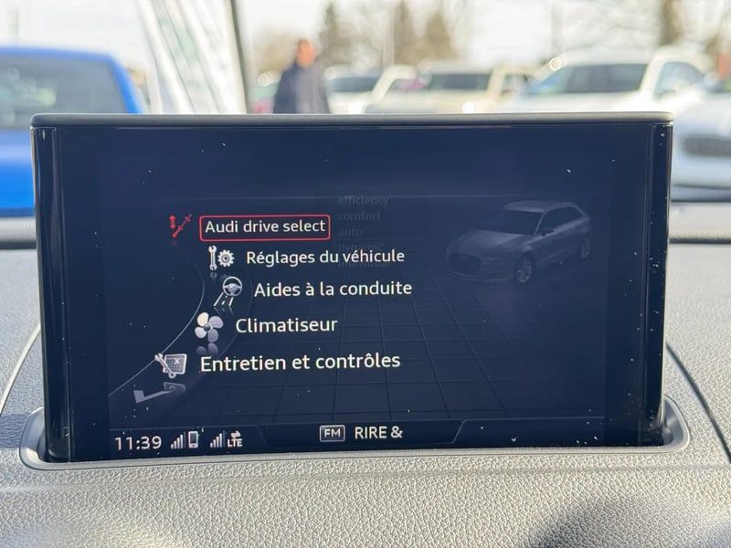 Photo de la voiture AUDI A3 SPORTBACK 40 TDI 184 S tronic 7 Quattro Sport