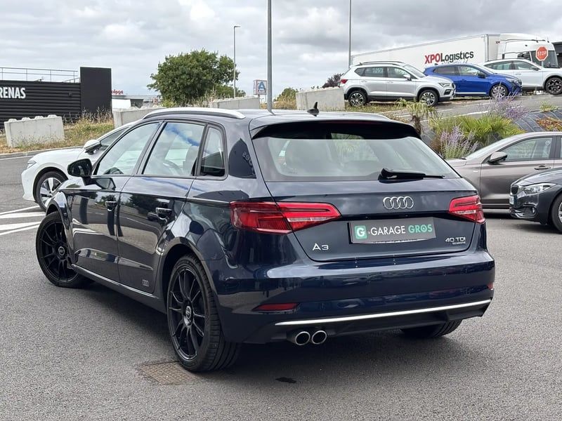 Photo de la voiture AUDI A3 SPORTBACK 40 TDI 184 S tronic 7 Quattro Sport