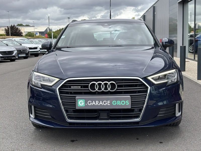 Photo de la voiture AUDI A3 SPORTBACK 40 TDI 184 S tronic 7 Quattro Sport