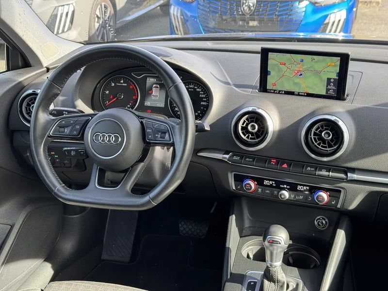 Photo de la voiture AUDI A3 SPORTBACK 40 TDI 184 S tronic 7 Quattro Sport