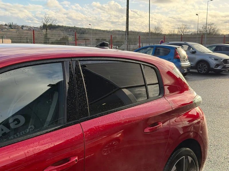 Photo de la voiture PEUGEOT 308 BlueHDi 130ch S&S EAT8 Allure