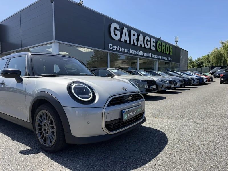 Photo de la voiture MINI COOPER F65 156 ch DKG7 C Classic