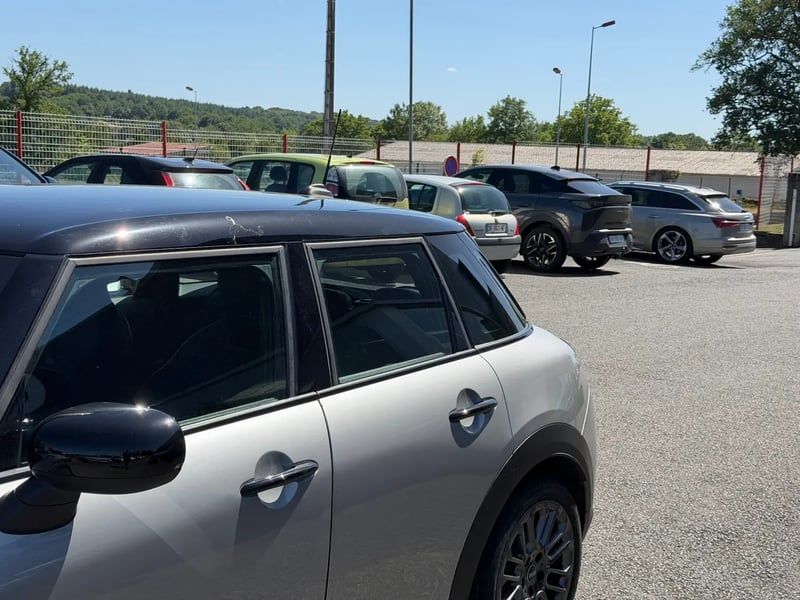 Photo de la voiture MINI COOPER F65 156 ch DKG7 C Classic