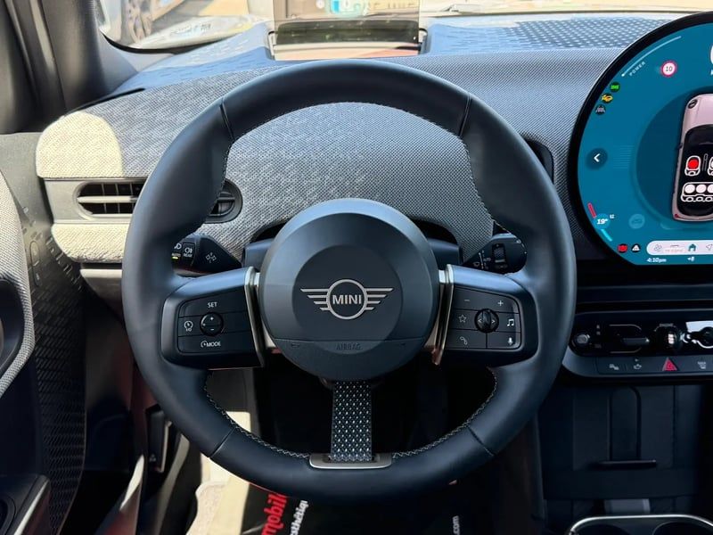 Photo de la voiture MINI COOPER F65 156 ch DKG7 C Classic