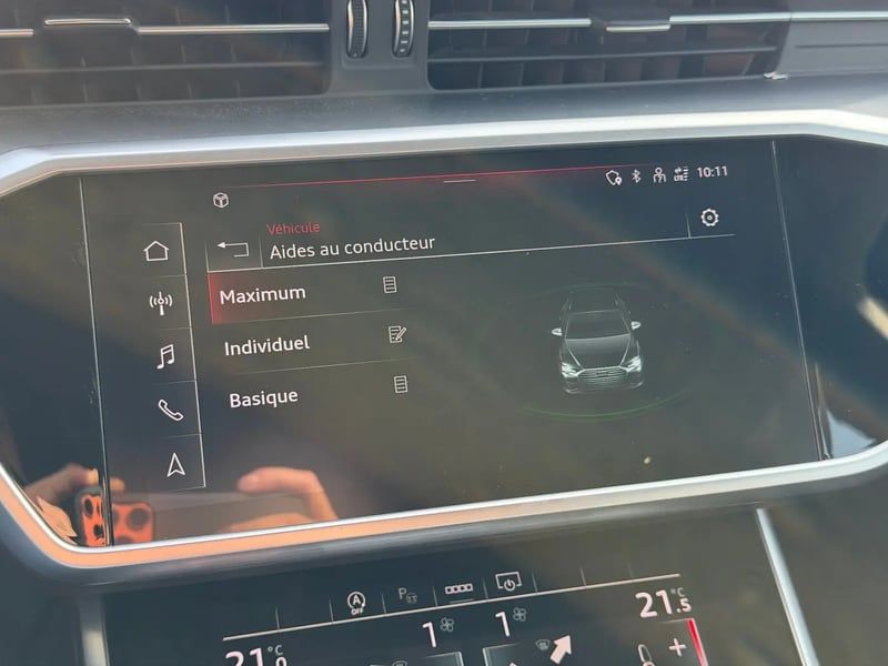 Photo de la voiture AUDI A6 AVANT 40 TDI 204 ch S tronic 7