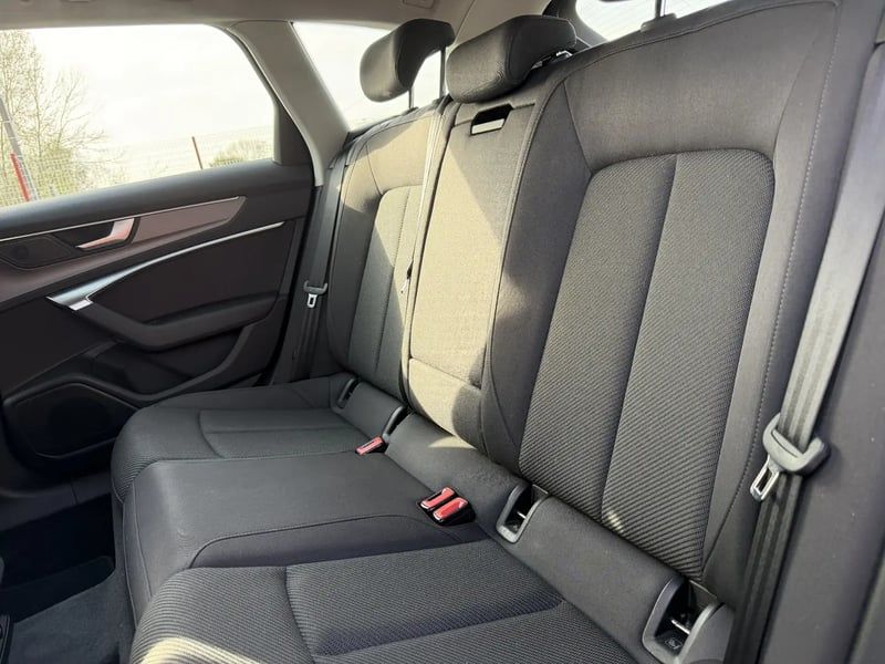 Photo de la voiture AUDI A6 AVANT 40 TDI 204 ch S tronic 7