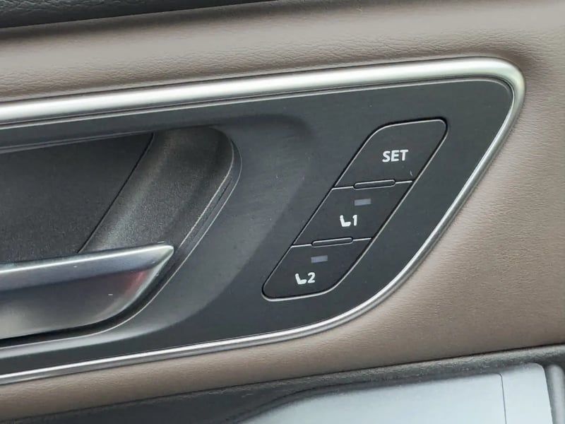 Photo de la voiture NISSAN QASHQAI Mild Hybrid 158 ch Xtronic Tekna