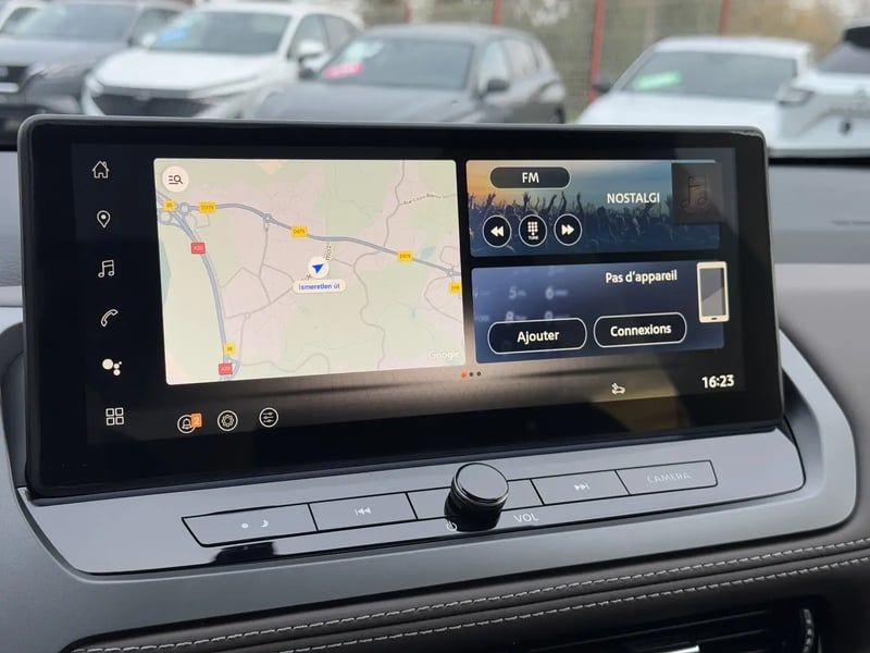 Photo de la voiture NISSAN QASHQAI Mild Hybrid 158 ch Xtronic Tekna