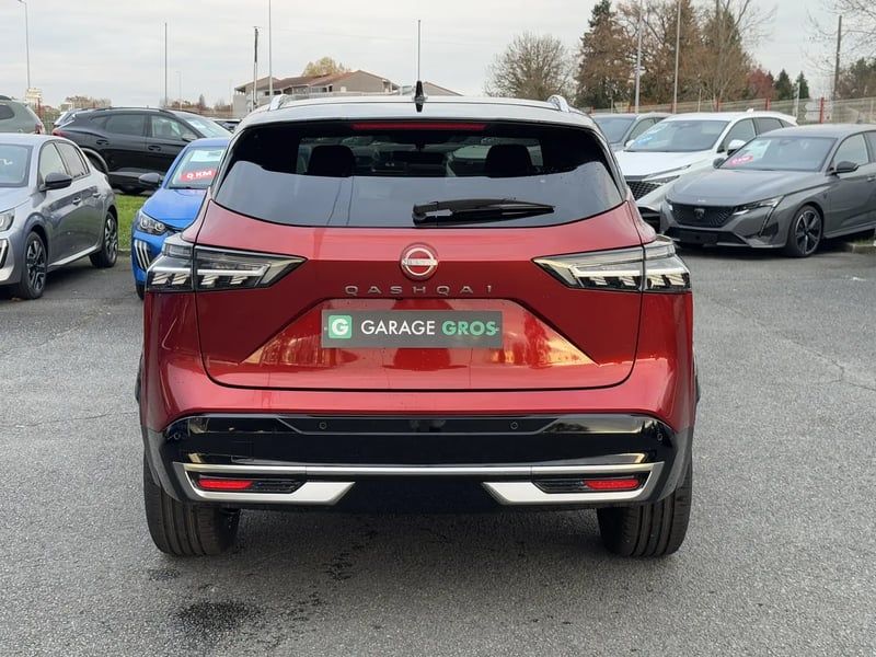 Photo de la voiture NISSAN QASHQAI Mild Hybrid 158 ch Xtronic Tekna
