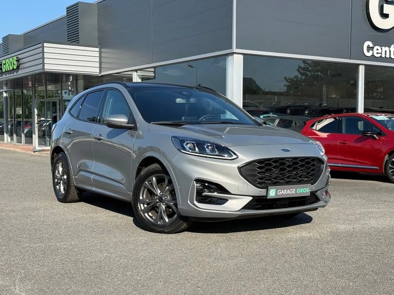 Photo de la voiture FORD KUGA 1.5 TDCi 120 S&S 4x2 Powershift ST-Line