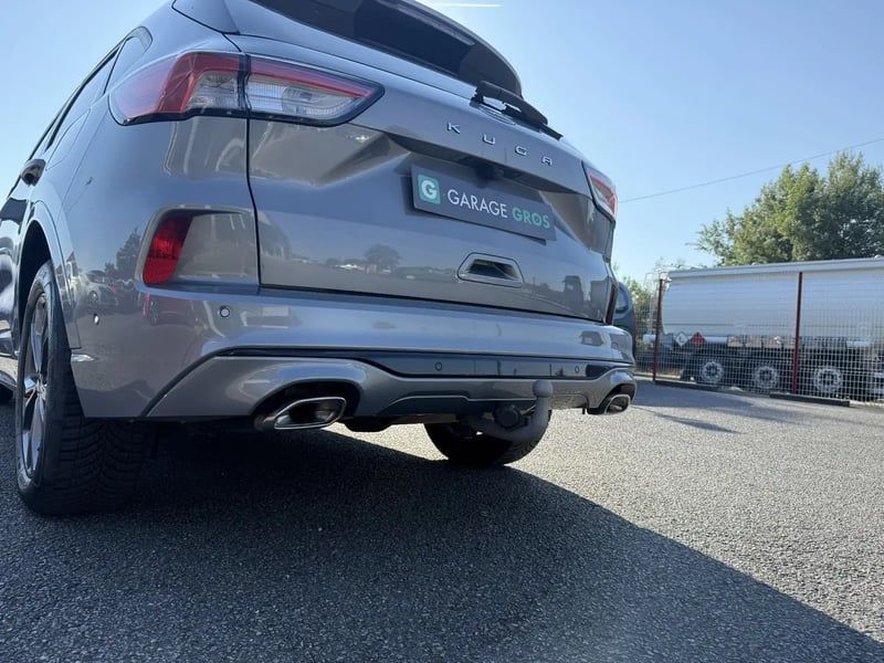 Photo de la voiture FORD KUGA 1.5 TDCi 120 S&S 4x2 Powershift ST-Line