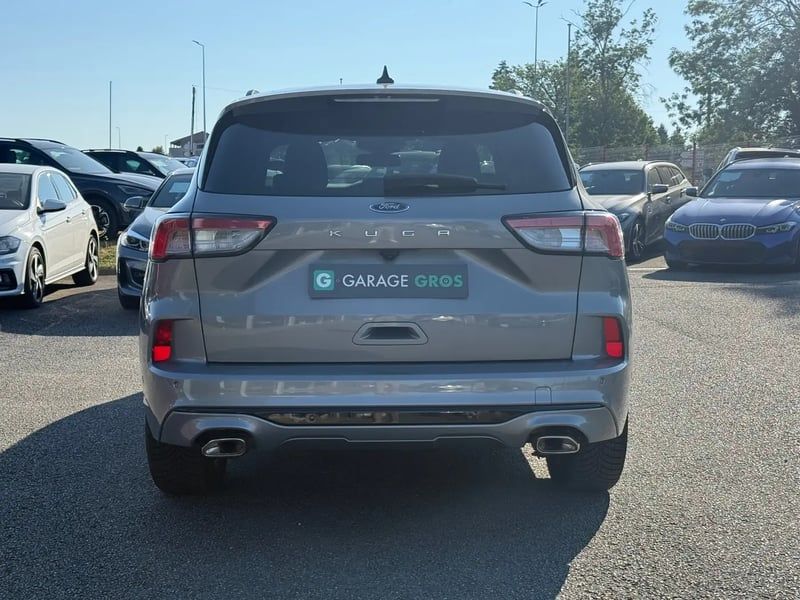 Photo de la voiture FORD KUGA 1.5 TDCi 120 S&S 4x2 Powershift ST-Line