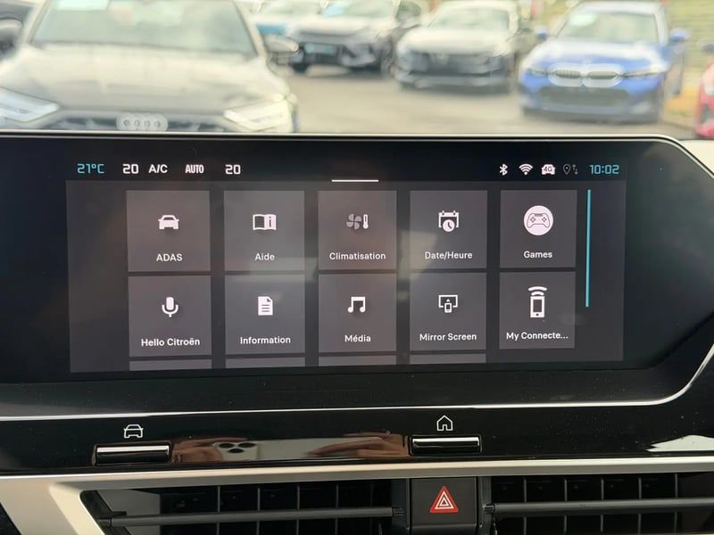 Photo de la voiture CITROEN C4 Hybride 136 e-DCS6 Plus